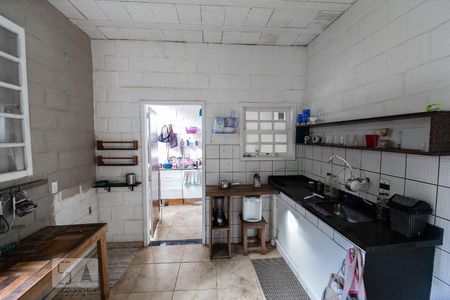Casa de condomínio à venda com 175m², 3 quartos e 1 vagaCozinha