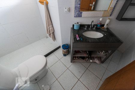 Casa de condomínio à venda com 175m², 3 quartos e 1 vagaSuíte 2