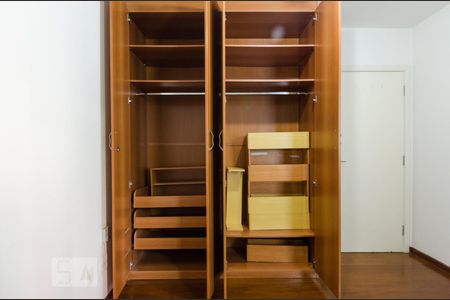 Apartamento à venda com 130m², 3 quartos e 2 vagasQuarto 1