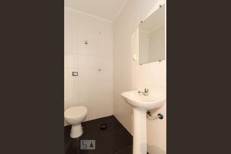 Apartamento à venda com 130m², 3 quartos e 2 vagasBanheiro de Serviço