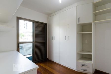 Apartamento à venda com 130m², 3 quartos e 2 vagasQuarto 2