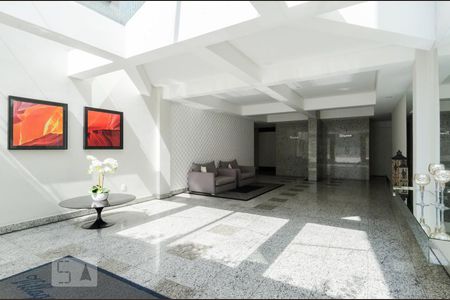 Apartamento à venda com 130m², 3 quartos e 2 vagasHall Social