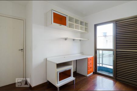 Apartamento à venda com 130m², 3 quartos e 2 vagasQuarto 2