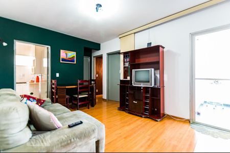 Sala de apartamento para alugar com 2 quartos, 65m² em Cambuí, Campinas