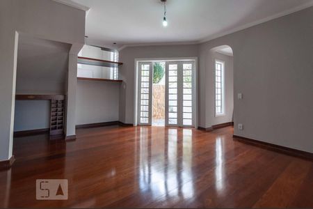 Sala 2 de casa para alugar com 4 quartos, 300m² em Vila Brandina, Campinas