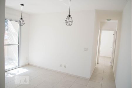 Sala de apartamento à venda com 2 quartos, 61m² em Vila Vitório Mazzei, São Paulo