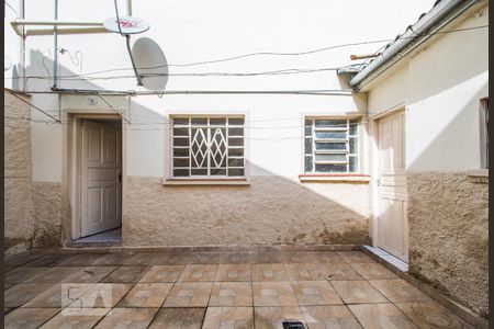 Casa de condomínio para alugar com 80m², 2 quartos e 1 vagaQuintal