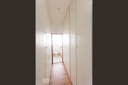 Apartamento à venda com 244m², 3 quartos e 3 vagas