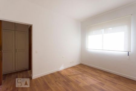 Apartamento à venda com 244m², 3 quartos e 3 vagas