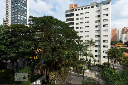 Apartamento à venda com 3 quartos, 244m² em Vila Uberabinha, São Paulo
