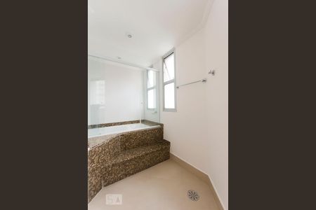 Apartamento à venda com 244m², 3 quartos e 3 vagas