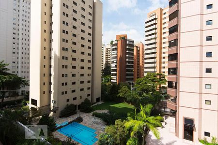 Apartamento à venda com 244m², 3 quartos e 3 vagas
