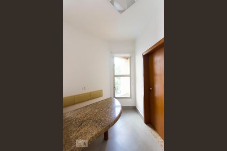 Apartamento à venda com 244m², 3 quartos e 3 vagas