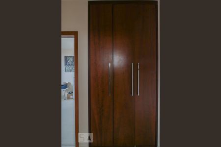 Corredor de apartamento à venda com 2 quartos, 120m² em Prado, Belo Horizonte