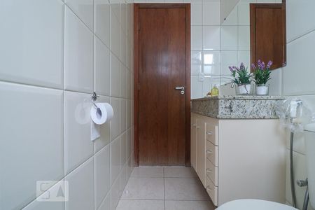 Banheiro de apartamento à venda com 2 quartos, 120m² em Prado, Belo Horizonte