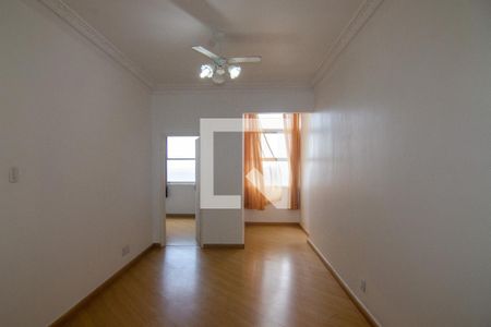 Apartamento para alugar com 2 quartos, 75m² em Leme, Rio de Janeiro