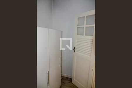 Apartamento para alugar com 75m², 2 quartos e sem vaga Apartamento para alugar com 75m², 2 quartos e sem vagaBanheiro de Serviço