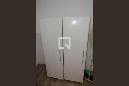 Apartamento para alugar com 75m², 2 quartos e sem vaga Apartamento para alugar com 75m², 2 quartos e sem vagaBanheiro de Serviço