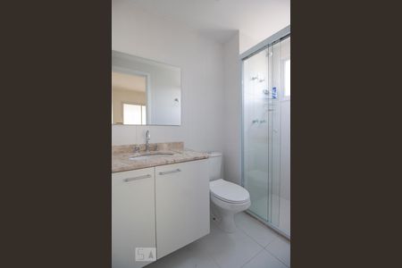 Banheiro de apartamento à venda com 1 quarto, 50m² em Vila Buarque, São Paulo