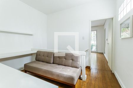 Corredor de casa de condomínio para alugar com 2 quartos, 180m² em Chácara Itaim, São Paulo