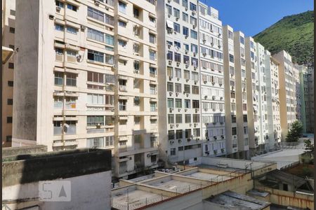 Vista Sala. de apartamento para alugar com 1 quarto, 36m² em Copacabana, Rio de Janeiro