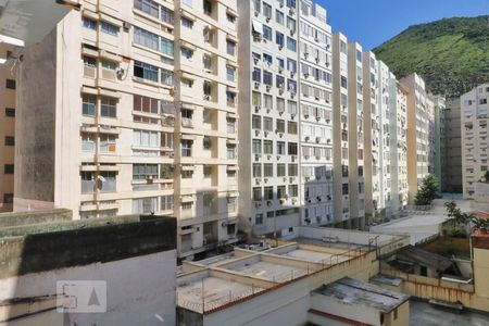 Vista Quarto. de apartamento para alugar com 1 quarto, 36m² em Copacabana, Rio de Janeiro