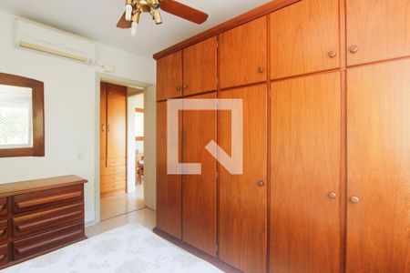 Quarto de apartamento à venda com 1 quarto, 52m² em Protásio Alves, Porto Alegre