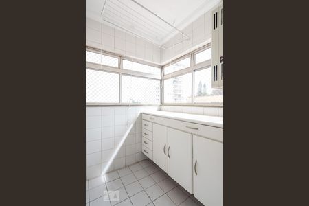 Apartamento para alugar com 73m², 3 quartos e 2 vagasÁrea de serviço