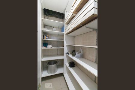 Casa à venda com 250m², 3 quartos e sem vagaDespensa