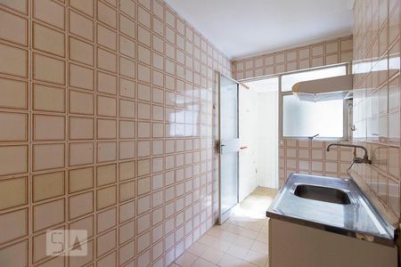 Cozinha de apartamento para alugar com 2 quartos, 75m² em Cidade Baixa, Porto Alegre