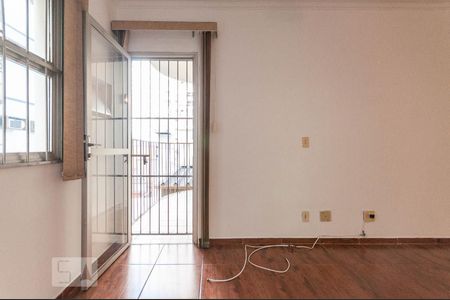 Sala de apartamento para alugar com 1 quarto, 58m² em Bosque, Campinas
