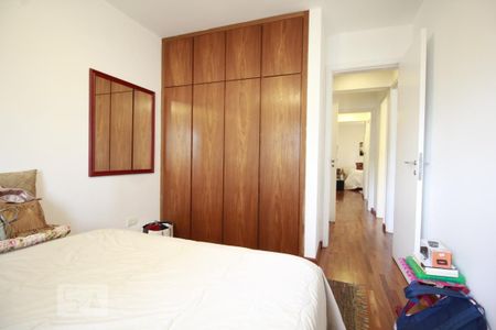 Apartamento à venda com 136m², 3 quartos e 3 vagasQuarto 2