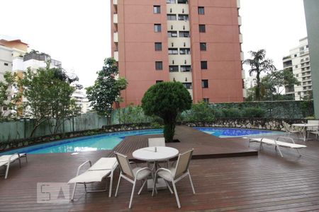 Apartamento à venda com 136m², 3 quartos e 3 vagasPiscinas