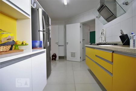 Apartamento à venda com 136m², 3 quartos e 3 vagasCozinha