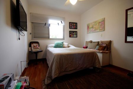 Apartamento à venda com 136m², 3 quartos e 3 vagasQuarto 2