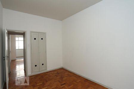 Apartamento à venda com 110m², 3 quartos e sem vagaQuarto 3