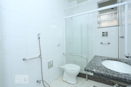 Apartamento à venda com 110m², 3 quartos e sem vagaBanheiro