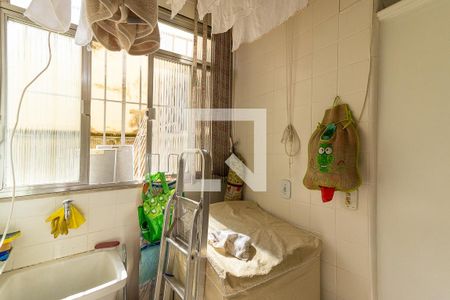 Apartamento à venda com 110m², 3 quartos e 1 vagaÁrea de Serviço