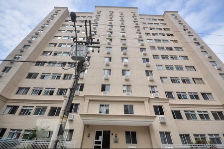 Fachada de apartamento para alugar com 2 quartos, 54m² em Jacarepaguá, Rio de Janeiro