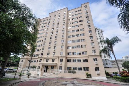 Fachada de apartamento para alugar com 2 quartos, 54m² em Jacarepaguá, Rio de Janeiro