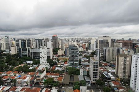 Vista sala de apartamento para alugar com 2 quartos, 88m² em Vila Nova Conceição, São Paulo