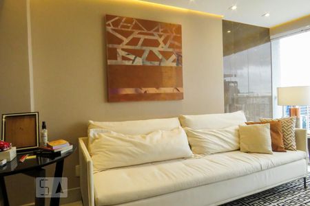Sala de apartamento para alugar com 2 quartos, 88m² em Vila Nova Conceição, São Paulo