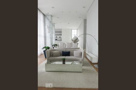 Apartamento para alugar com 88m², 2 quartos e 2 vagas Apartamento para alugar com 88m², 2 quartos e 2 vagasÁrea comum