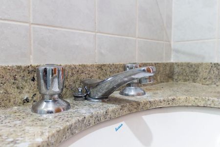 Apartamento à venda com 75m², 3 quartos e 2 vagasBanheiro social