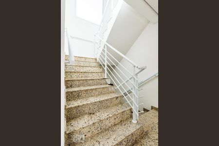 Apartamento para alugar com 35m², 1 quarto e 1 vagaEscada 