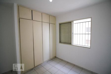 Quarto de apartamento para alugar com 2 quartos, 56m² em Vila Pompéia, São Paulo