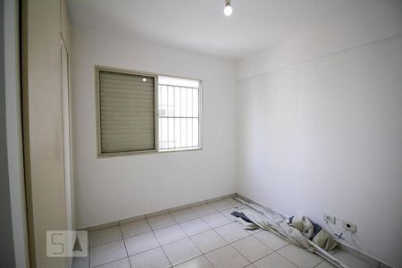 Quarto de apartamento para alugar com 2 quartos, 56m² em Vila Pompéia, São Paulo