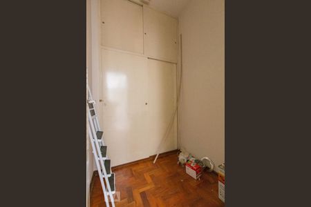 Apartamento à venda com 73m², 2 quartos e 1 vaga Apartamento à venda com 73m², 2 quartos e 1 vagaQuarto de Serviço