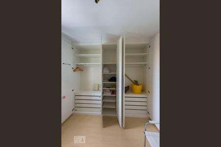 Apartamento para alugar com 55m², 1 quarto e 1 vagaQuarto