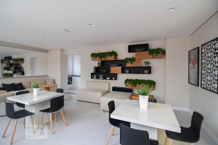 Apartamento para alugar com 35m², 2 quartos e sem vaga Apartamento para alugar com 35m², 2 quartos e sem vagaSalão de Jogos
